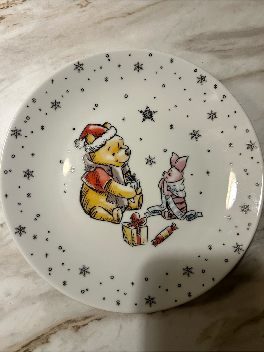 White Winnie the Pooh Holiday Decorative Plate 8 in Christmas holiday plate